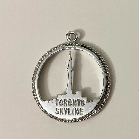 Vintage Sterling Silver Toronto Canada Skyline Pendant Charm No Loop - Picture 11 of 16